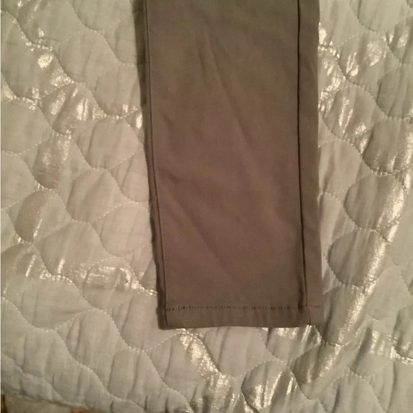 RUE 21~MID RISE SKINNY JEGGINGS,GREY SIZE 1 ~WITH STRETCH~ - Picture 5 of 5